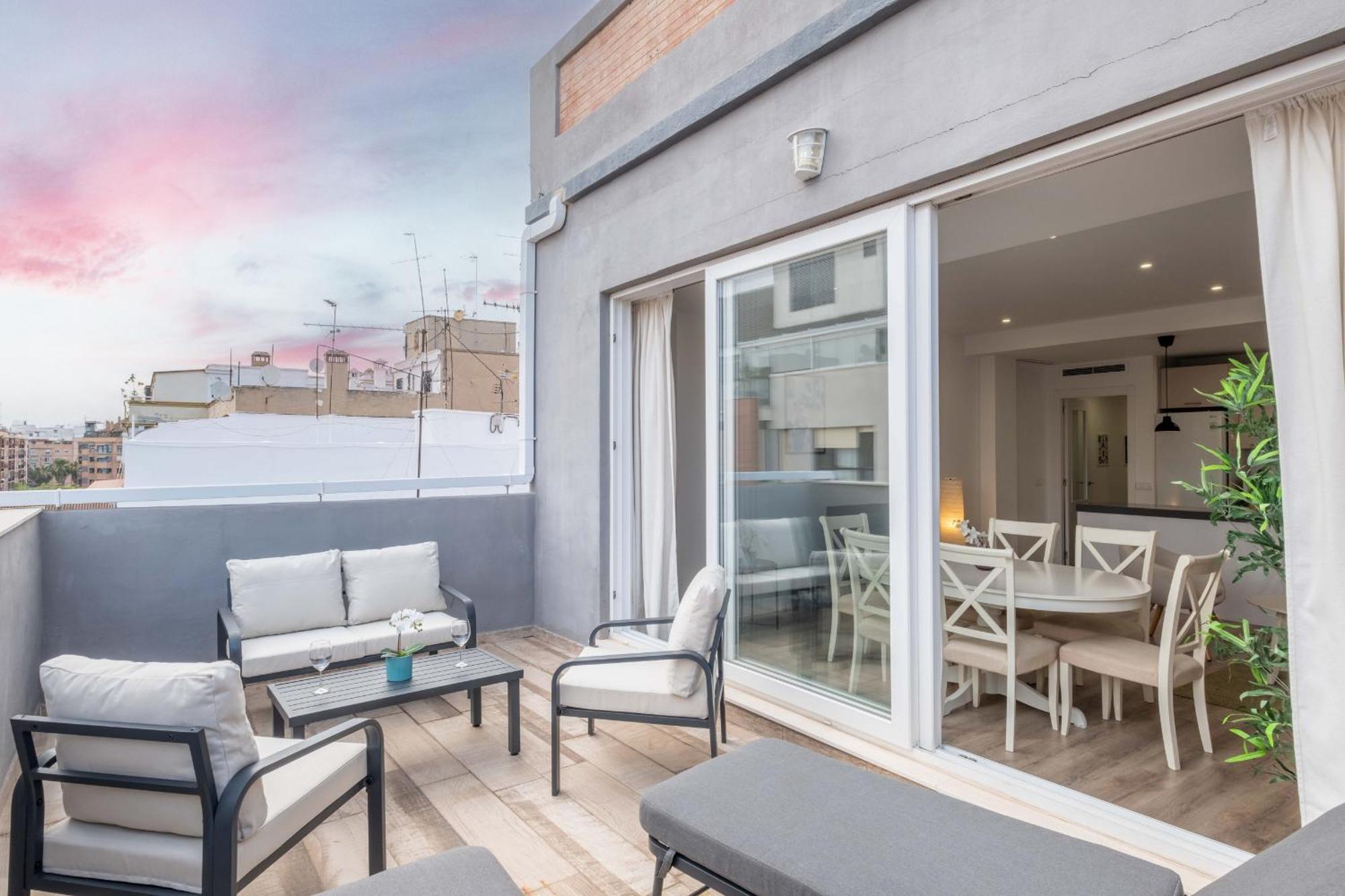 Spacious Penthouse With Private Terrace Valencia Bagian luar foto